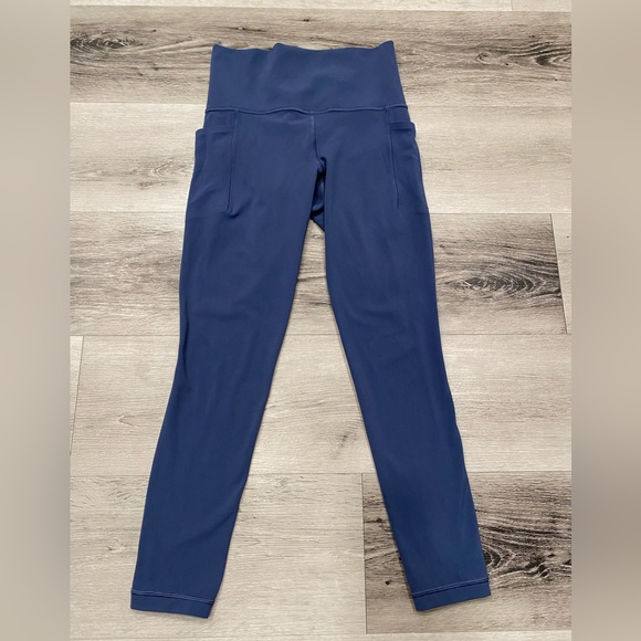 ATHLETA Salutation 7/8 Tight in Powervita, Size XS, Blue - Picture 2 of 7